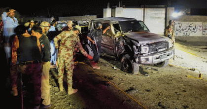 পাকিস্তানে রাজনৈতিক দলের মিছিলে আত্মঘাতী বোমা হামলা, নিহত ১৫