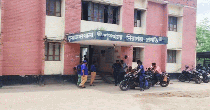 প্রণোদনার নামে ১৬ হাজার টাকা আত্মসাৎ, চুয়াডাঙ্গায় আটক তিন নারী