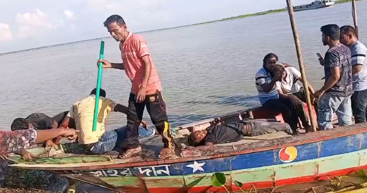 মুন্সীগঞ্জে বালু উত্তোলনে বাধা; উত্তোলনকারীদের গুলিতে তিনজন আহত