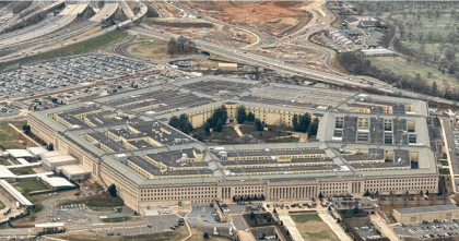 পেন্টাগনের নাম বদলে ‘যুদ্ধ দপ্তর’রাখলেন ট্রাম্প