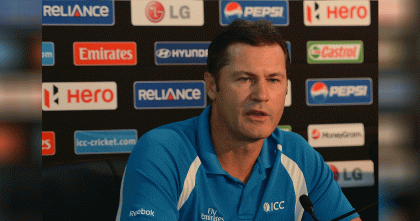 বিসিবির দায়িত্ব নিতে আসছেন সাইমন টোফেল