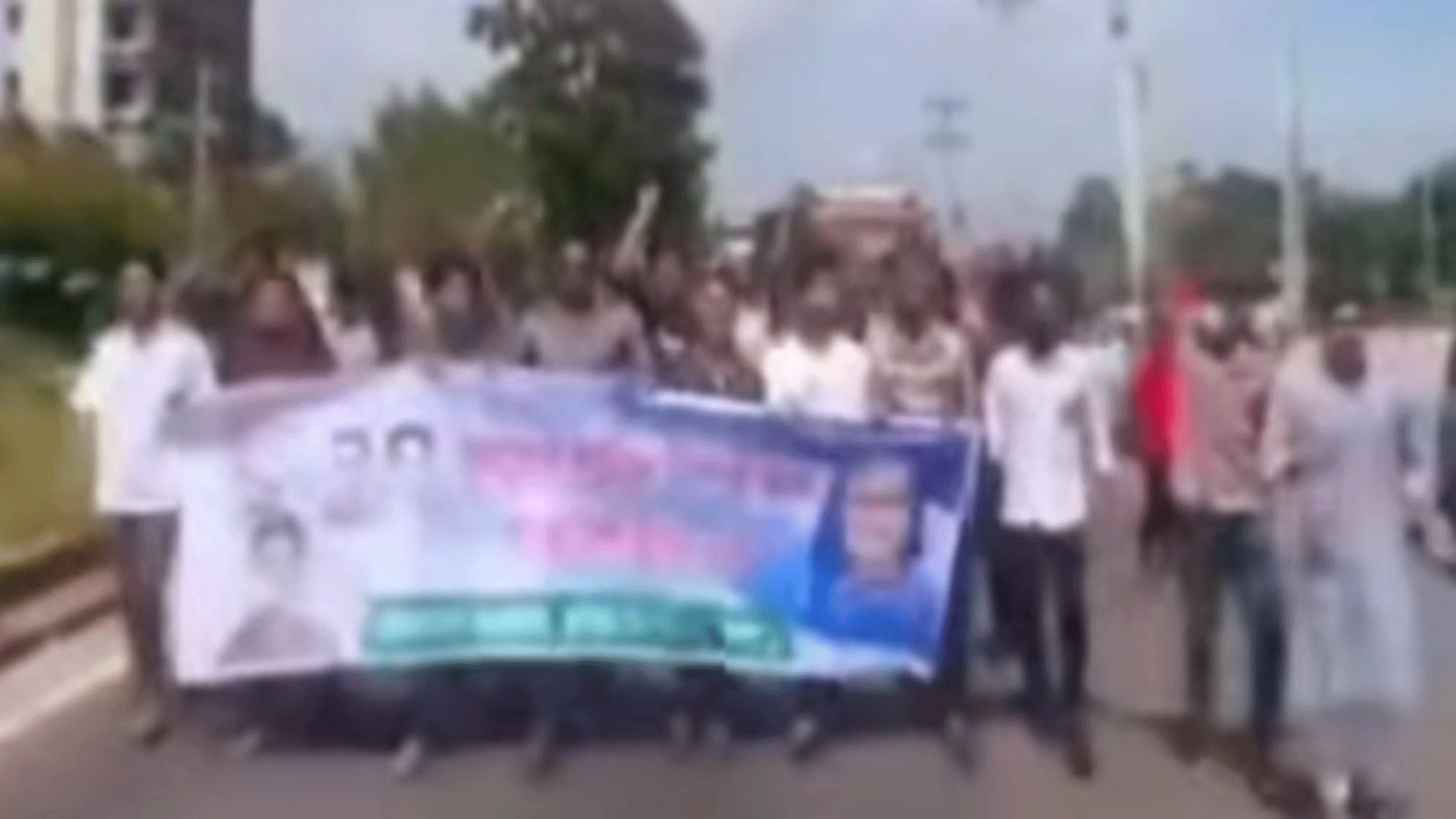 পুলিশ আসার আগেই শেষ ছাত্রলীগের ঝটিকা মিছিল