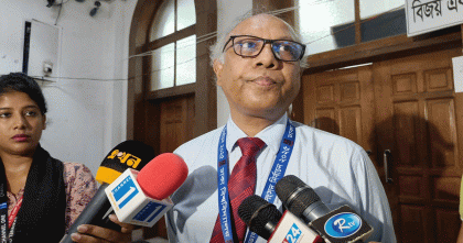 ডাকসু নির্বাচনে দুপুর পর্যন্ত আট কেন্দ্রে ভোট পড়েছে প্রায় ৬৫ শতাংশ