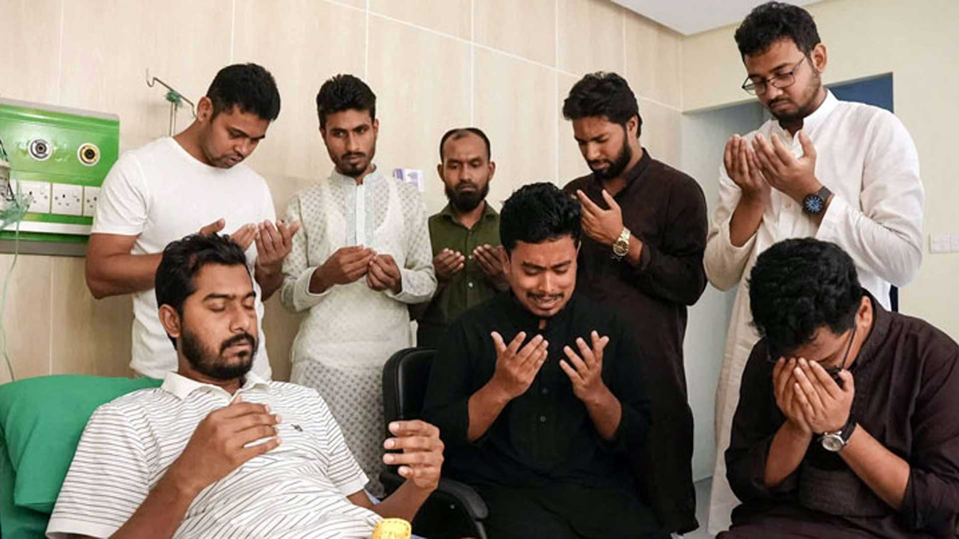 নুরকে দেখতে গেলেন সাদিক-ফরহাদ ও মহিউদ্দিন