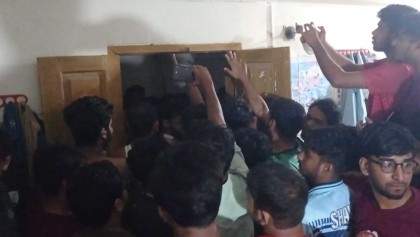 সংবাদ প্রকাশের জেরে মব তৈরী করে সাংবাদিকদের হেনস্তা