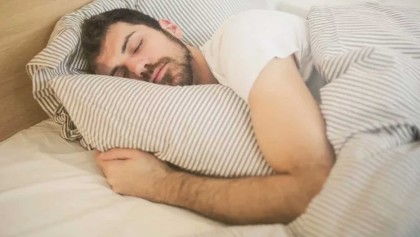 ঘুমের যেসব অভ্যাস নীরবে আপনার ক্ষতি করছে