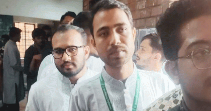 জাকসু নির্বাচনে ভোট দিলেন ছাত্রদলের ভিপি প্রার্থী শেখ সাদী