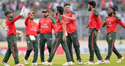 হংকংয়ের বিপক্ষে দুর্দান্ত শুরু বাংলাদেশের