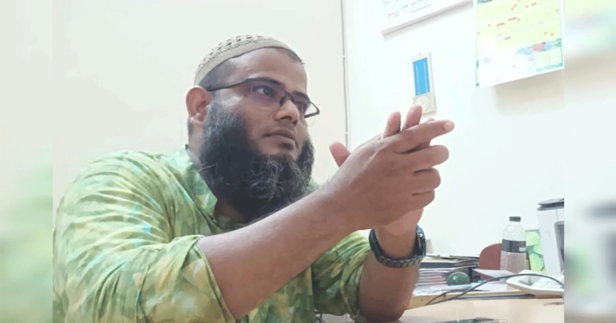 পাটগ্রাম উপসহকারী উদ্ভিদ সংরক্ষণ কর্মকর্তার বিরুদ্ধে লাইসেন্স বাণিজ্যের অভিযোগ