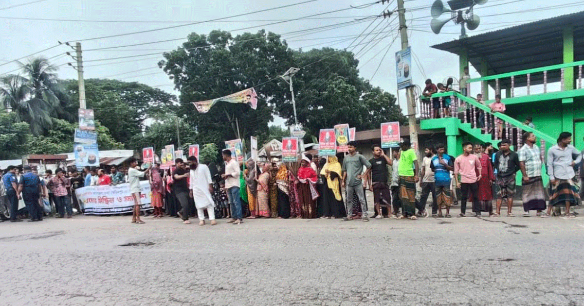 ভাঙ্গায় যান চলাচল স্বাভাবিক, রাস্তার পাশে আন্দোলনকারীদের অবস্থান