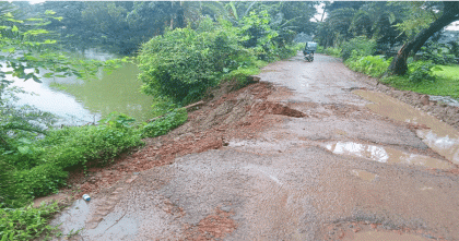 ভালুকায় আঞ্চলিক সড়কের বেহাল দশা