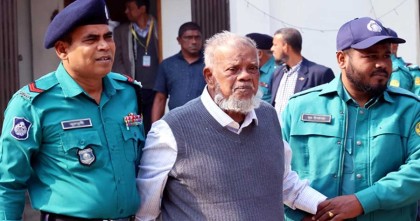 স্যান্ডউইচ-ড্রাই ফুড খাওয়ার অনুমতি পেলেন না আমু