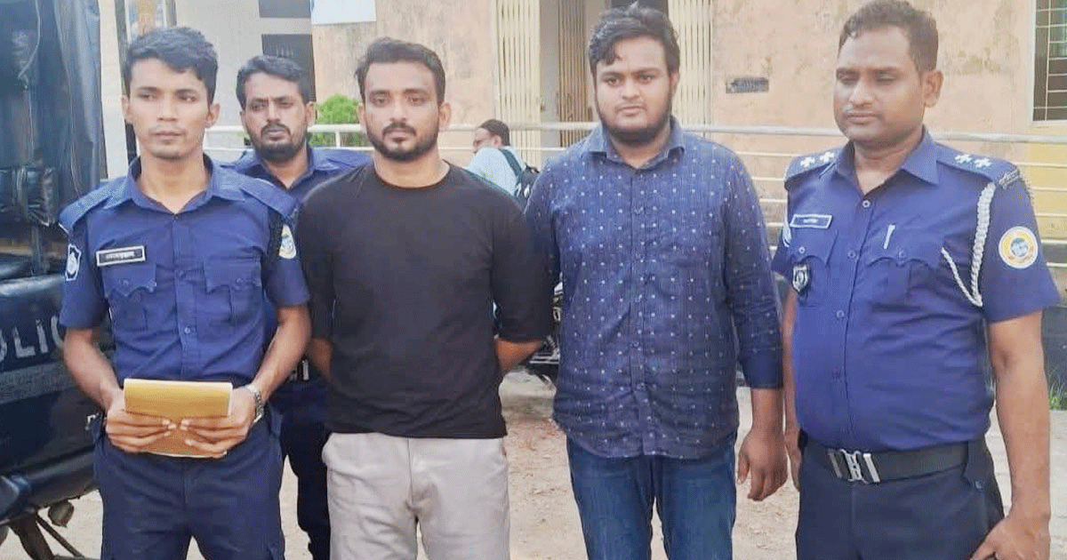 ভোলায় পুলিশের নাম ভাঙিয়ে চাঁদাবাজি; গ্রেপ্তার দুই  