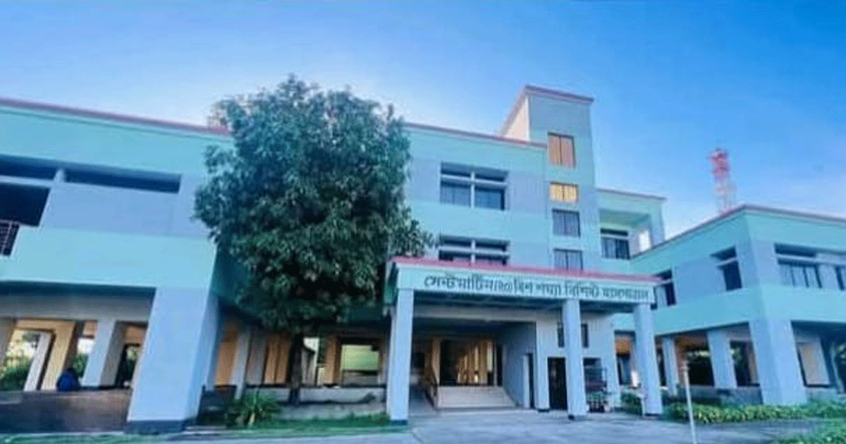 সেন্টমার্টিনে চিকিৎসা সেবা চরম সংকটে