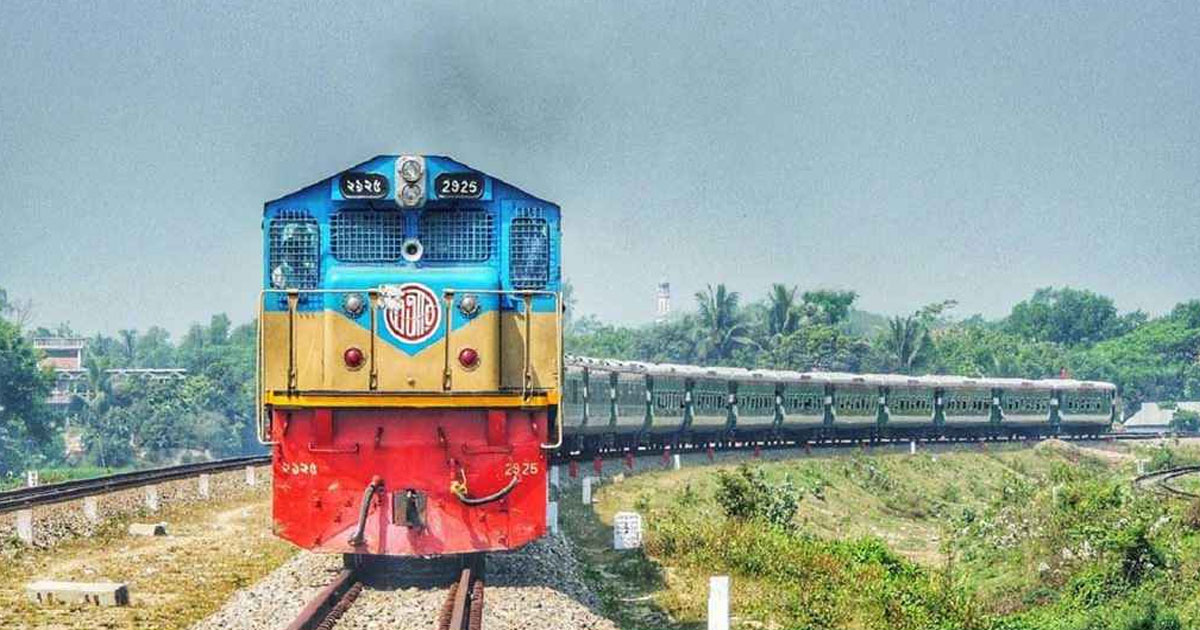 দুই রুটে চার জোড়া স্পেশাল ট্রেন