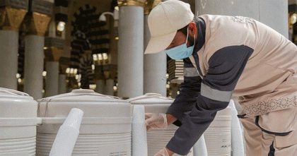 মসজিদে নববীতে একদিনে ১৮৩ টন জমজমের পানি বিতরণ