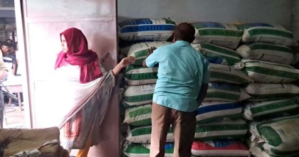 বগুড়ায় সরকারি চাল জব্দ; গোডাউন সিলগালা