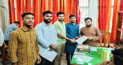 জবিতে বাস সংকট নিরসনে ছাত্র অধিকার পরিষদের স্মারকলিপি