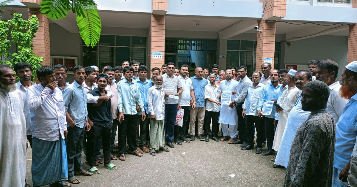 কক্সবাজার ভোট কেন্দ্র পূর্ণবহালের দাবী এলাকাবাসীর