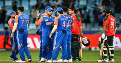 বাংলাদেশকে হারিয়ে ফাইনালে ভারত, কাল বাংলাদেশ-পাকিস্তান অলিখিত সেমিফাইনাল