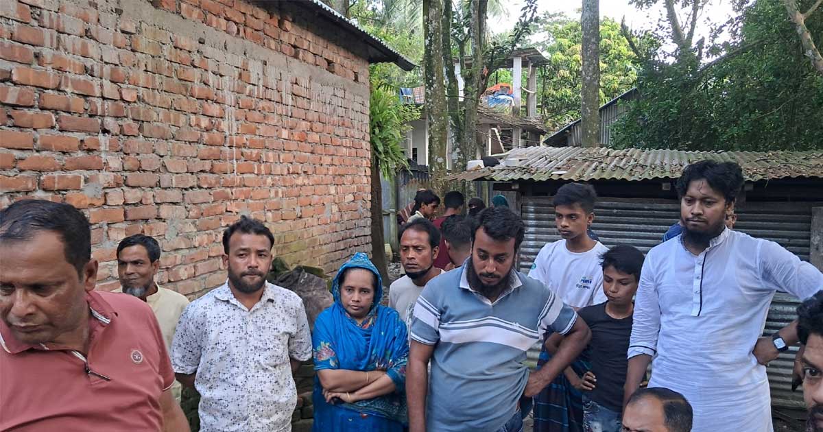 চাঁদপুরে সুদের টাকা লেনদেন নিয়ে গৃহবধুকে আগুনে পুড়িয়ে হত্যাচেষ্টা, অভিযুক্ত গ্রেপ্তার