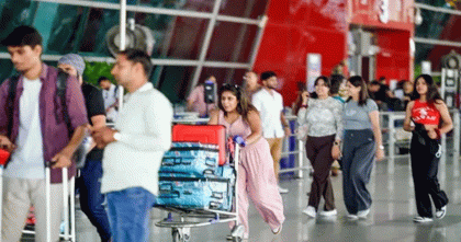 ভারতীয়দের যুক্তরাষ্ট্রে প্রবেশ ঠেকাতে ‘টয়লেট আটকে দাও’ অভিযান