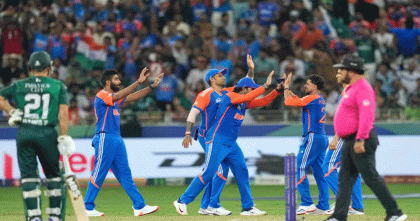 শিরোপা জিততে ভারতের দরকার ১৪৭