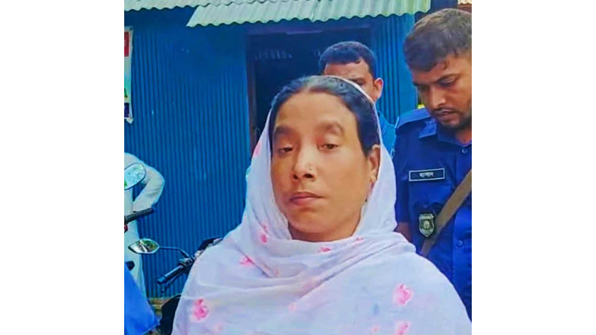 ফেনীতে স্বামীকে কুপিয়ে হত্যা, স্ত্রী আটক