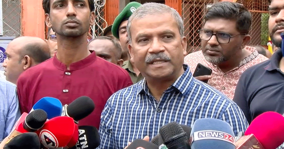 আ. লীগের কার্যক্রমের ওপর নিষেধাজ্ঞা তুলে নেয়ার কোনো সম্ভাবনা নেই: আইন উপদেষ্টা