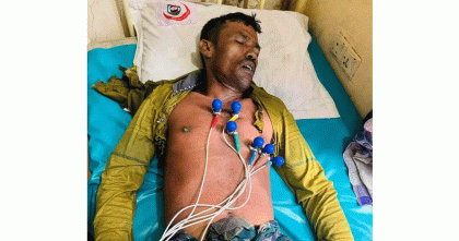 নবীনগরে বজ্রপাতে প্রাণ গেল স্বামীর, হাসপাতালে স্ত্রী