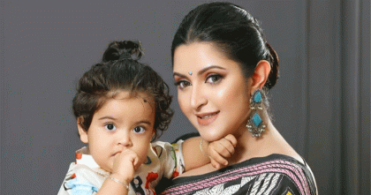 বাচ্চা নিয়ে সেঞ্চুরি করতে চান পরীমনি