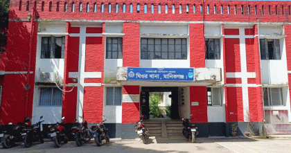 মানিকগঞ্জে পুলিশ সদস্যদের হেনস্তা, বিএনপির ৩৯ নেতাকর্মীর নামে মামলা