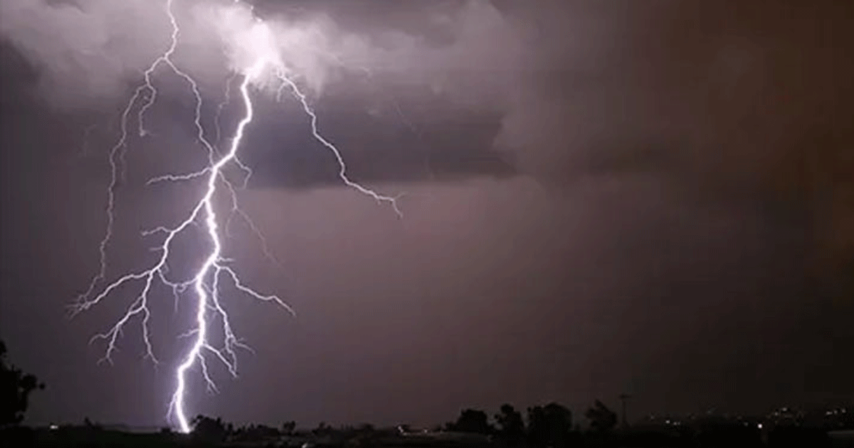 ফরিদপুরে ফুটবল খেলার সময় বজ্রপাতে যুবকের মৃত্যু