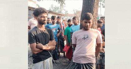 সোনামসজিদ এলাকার গোডাউনের ১৪২ বস্তা চাল চুরি, অভিযানে উদ্ধার ৪৪ বস্তা