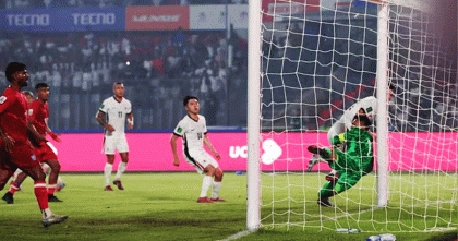 শেষ মুহূর্তে গোল হজম বাংলাদেশের, সমতায় শেষ প্রথমার্ধ