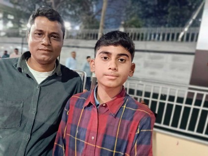 নীলফামারীতে ছেলের জীবন বাঁচাতে শিক্ষক বাবার কিডনি বিক্রির ঘোষণা