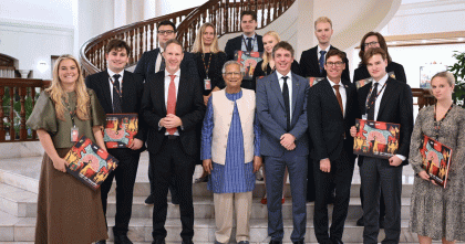 কাঙ্ক্ষিত পৃথিবীর স্বপ্ন দেখতে তরুণদের প্রতি প্রধান উপদেষ্টার আহ্বান