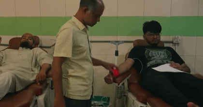 ঢাকা মেডিকেলে রক্তচক্র: রক্তের নামে মানুষ কিনছে মৃত্যু