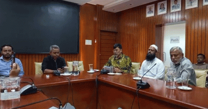 আট দফা দাবীতে বান্দরবানে সকাল-সন্ধ্যা ডাকা হরতা‌ল প্রত‌্যাহার