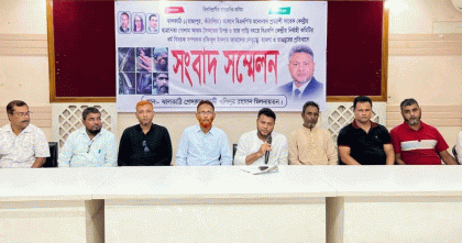 ঝালকাঠিতে বিএনপির দুই নেতার পাল্টাপাল্টি সংবাদ সম্মেলন