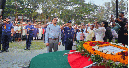 বীর মুক্তিযোদ্ধা ও আ.লীগ নেতা আবদুল আজিজকে উপজেলা প্রশাসনের গার্ড অব অনার