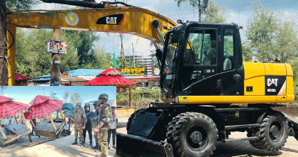 কক্সবাজার সৈকতের বালিয়াড়ি দখলের মহোৎসব: অর্ধশত অবৈধ দোকান ও স্থাপনা উচ্ছেদ