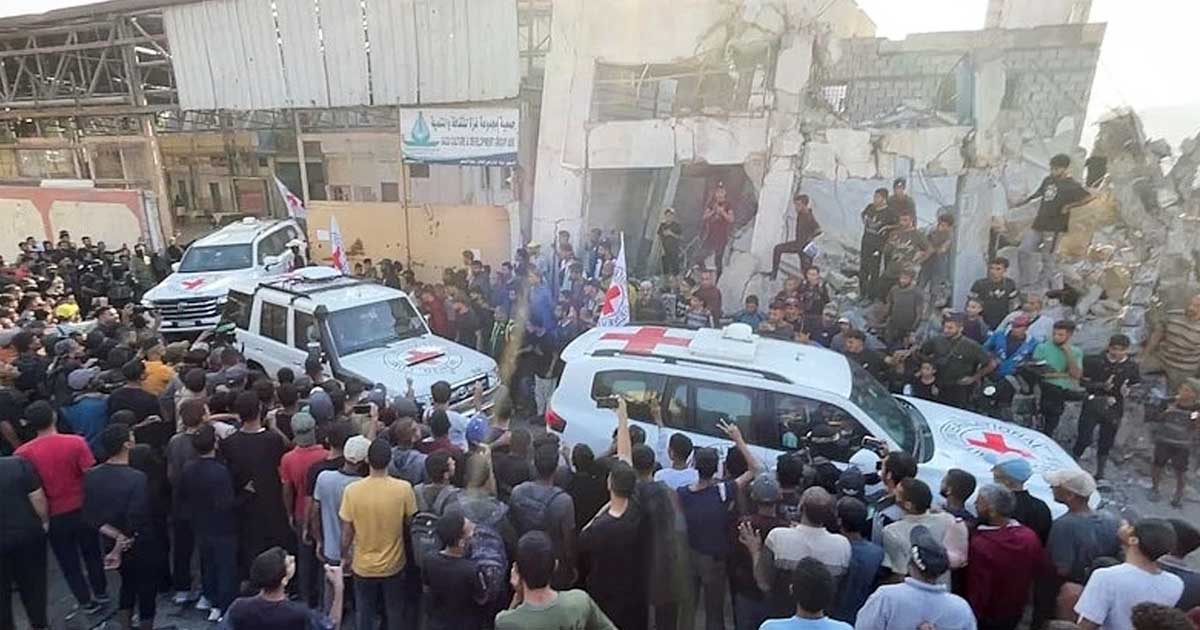 আরও ১৩ ইসরায়েলি জিম্মিকে রেডক্রসের কাছে হস্তান্তর