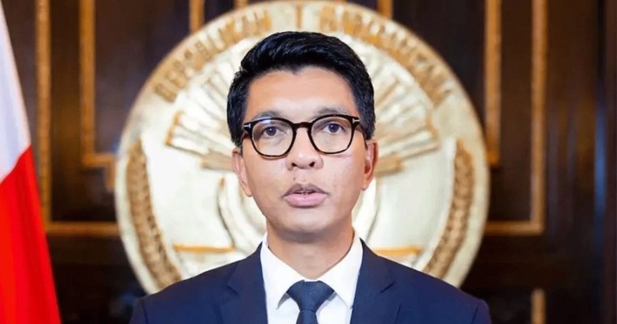 জেন-জি বিক্ষোভে দেশ ছেড়ে পালালেন মাদাগাস্কারের প্রেসিডেন্ট