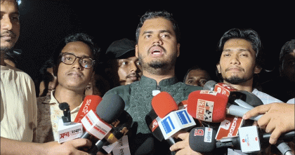 চাকসু নির্বাচন: ক্যাম্পাসে বহিরাগতরা রয়েছে ছদ্মবেশে অভিযোগ শিবিরের ভিপি প্রার্থীর