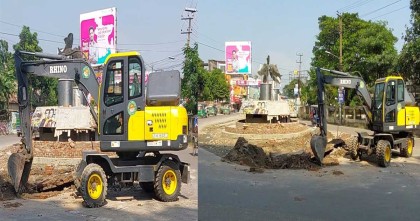 বাংলা এডিশনে সংবাদ প্রকাশের পর চাঁদপুরে ইলিশ চত্বরের সংস্কার কাজ শুরু