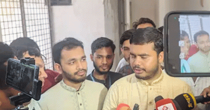 চাকসু নির্বাচন: ভোটার লাইনে ছাত্রদলের স্লিপ বিতরণের অভিযোগ শিবিরের প্রার্থীদের