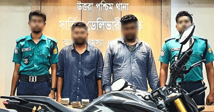 উত্তরা পশ্চিম থানা পুলিশের অভিযানে দুই ছিনতাইকারী গ্রেপ্তার
