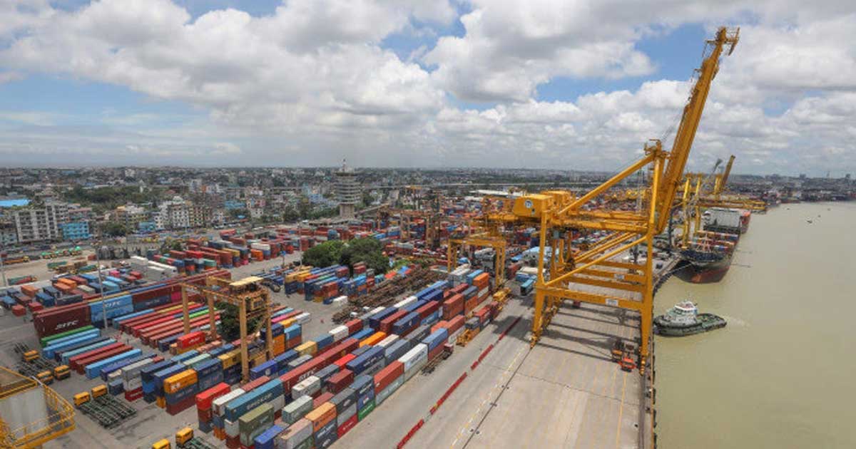 চট্টগ্রাম বন্দরে গাড়ি প্রবেশে বাড়তি মাশুল স্থগিত