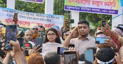 শিক্ষকদের আন্দোলন চালিয়ে যেতে বললেন হাসনাত ও তাসনিম জারা